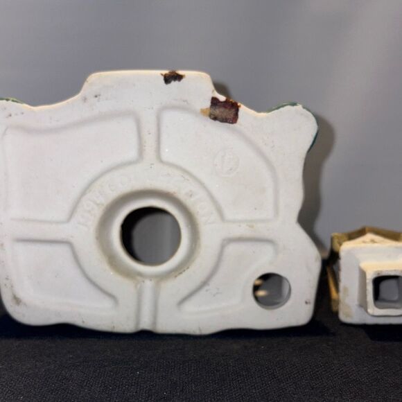 Vintage Charming Ceramic Church Figurine - Picture 8 of 9